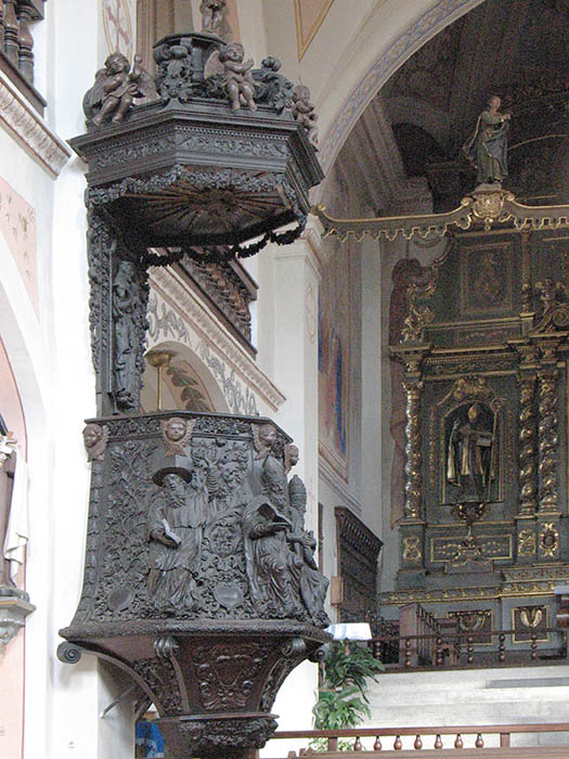 Kanzel ohne Prediger