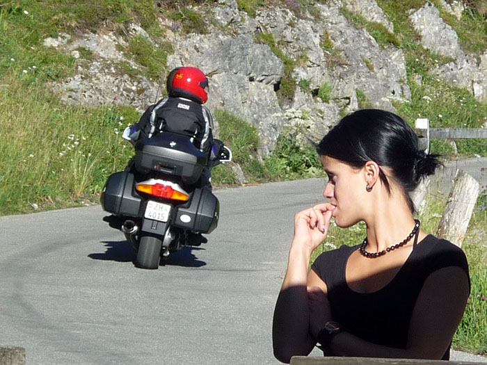 Sepp und Jürgen vergnügen sich derweil auf der Albula Passhöhe