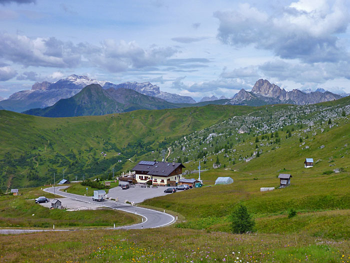 Die nächste Hütte wartet etwas weiter unten 