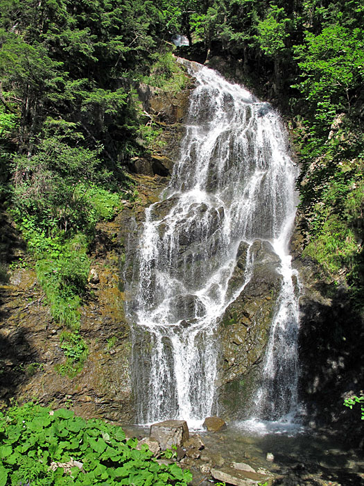 Schöner Wasserfall