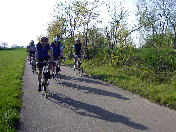 Hanspeter führt die Tour an