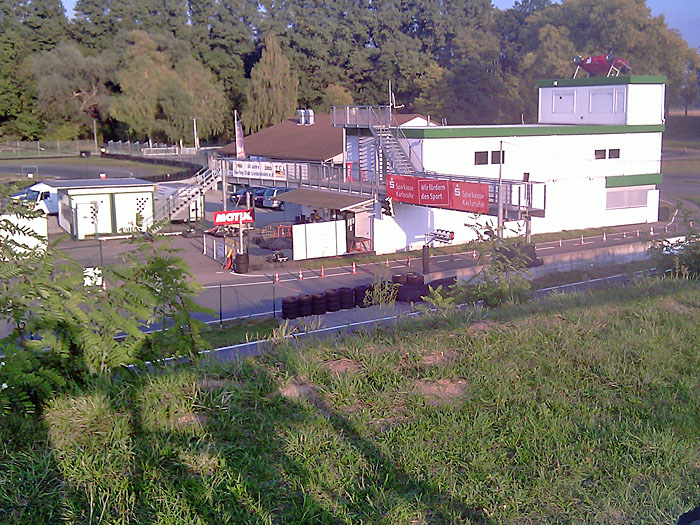 An der Kartbahn