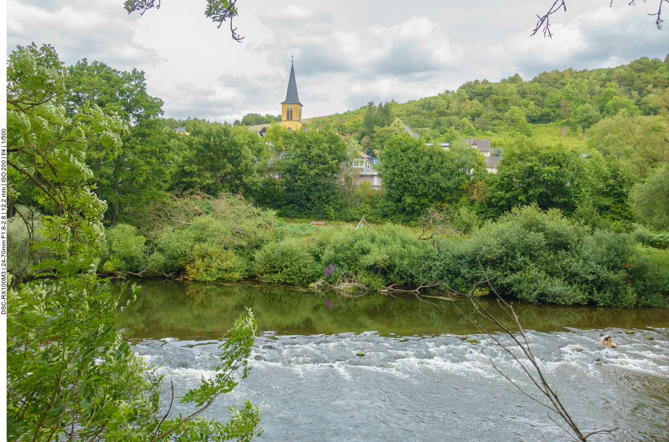 Blick auf die Kirche von Langsur 