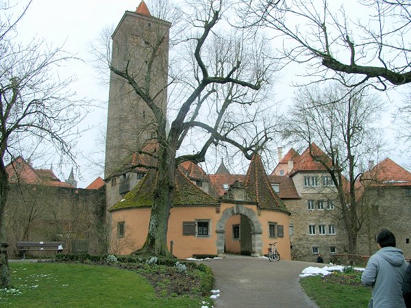 Tor und Turm