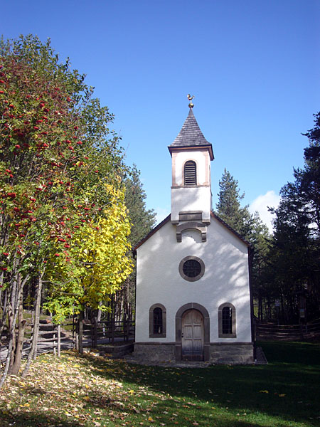 Überall stehen Kirchen