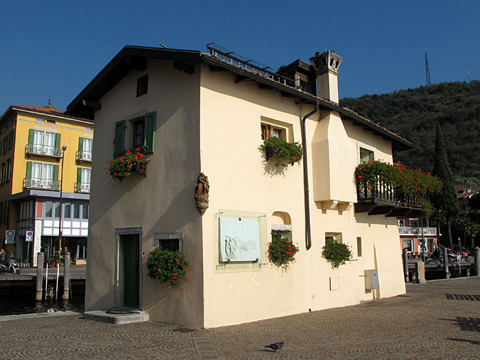 Das alte Hafenh&auml;uschen