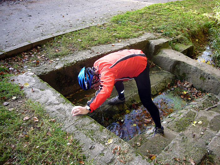 Erst haben wir getrunken, dann gelesen, dass das kein Trinkwasser ist - örks?!