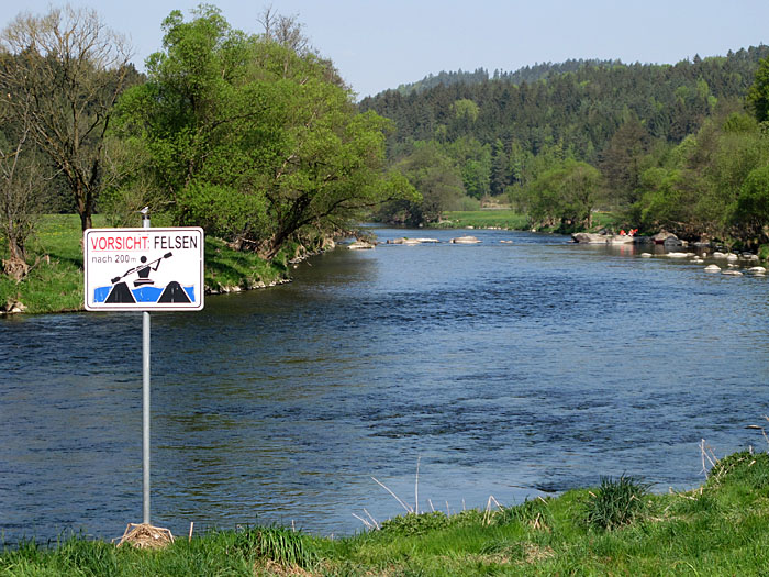 Warnung für die Kajakfahrer