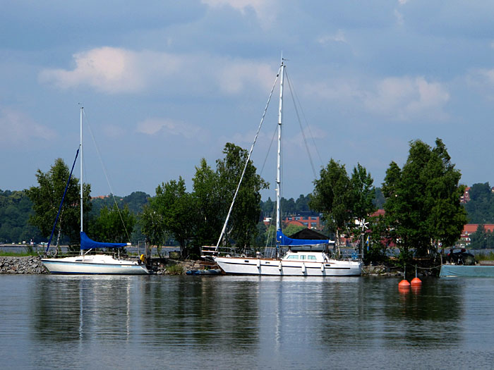 Boote am Ufer des Ladugrdsgrdet