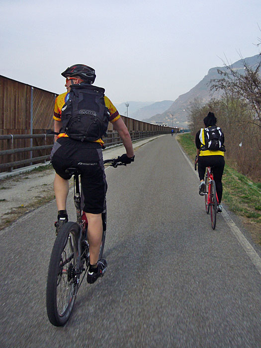 Björn und Maria L. auf dem Etschtal-Radweg
