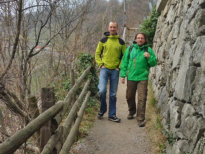 Schmal ist er schon, der Waalweg