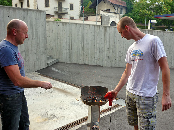 OK, den Grill anheizen natürlich