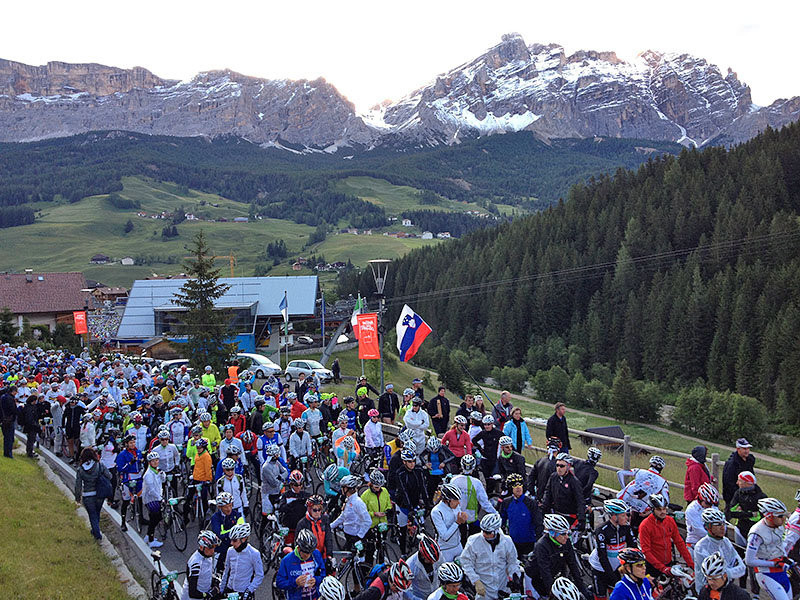 Ca. 9.000 RadlerInnen stehen am Start