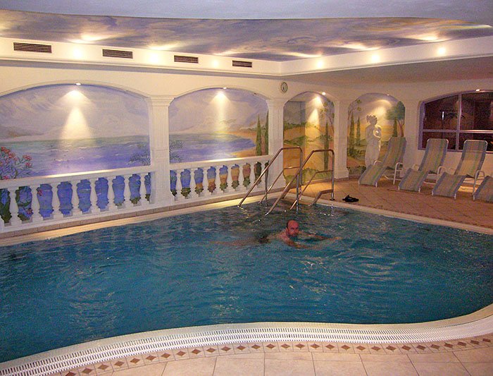 Entspannung im Hotelpool