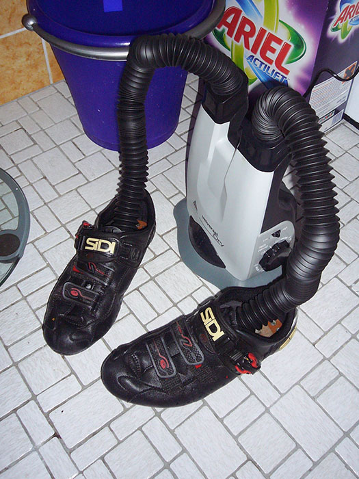 Was es nicht alles gibt, Björn hat einen elektrischen Schuhtrockner