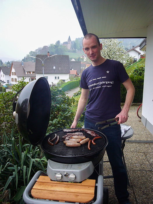 Björn empfängt uns mit fleischlichen Genussmitteln ;-)