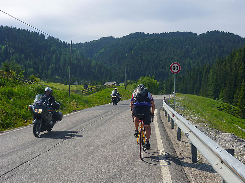 ... und schnelle Motorräder ...