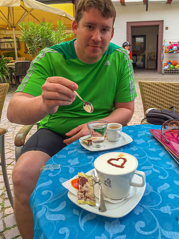 Espresso und Cappuccino als Nahrungsergänzung ;-)
