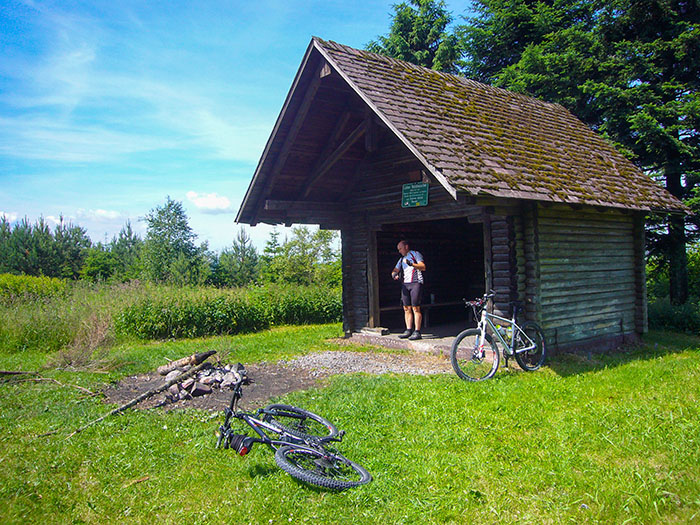Kurze Pause an der Langmartskopfhütte