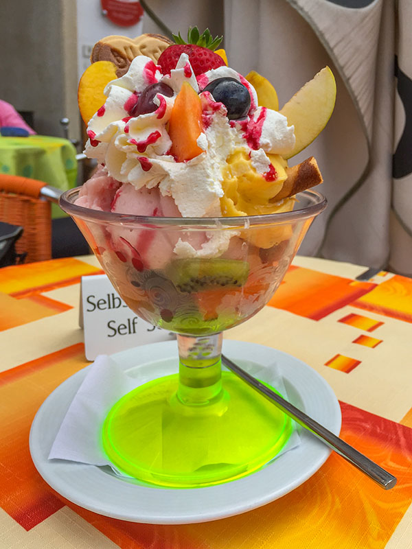 Da rolle ich doch lieber zurück nach Kaltern und esse ein Eis ;-)
