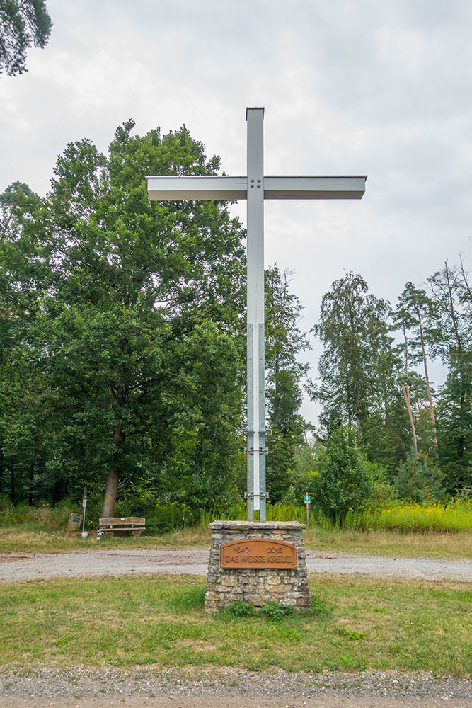 Am "Weißen Kreuz"