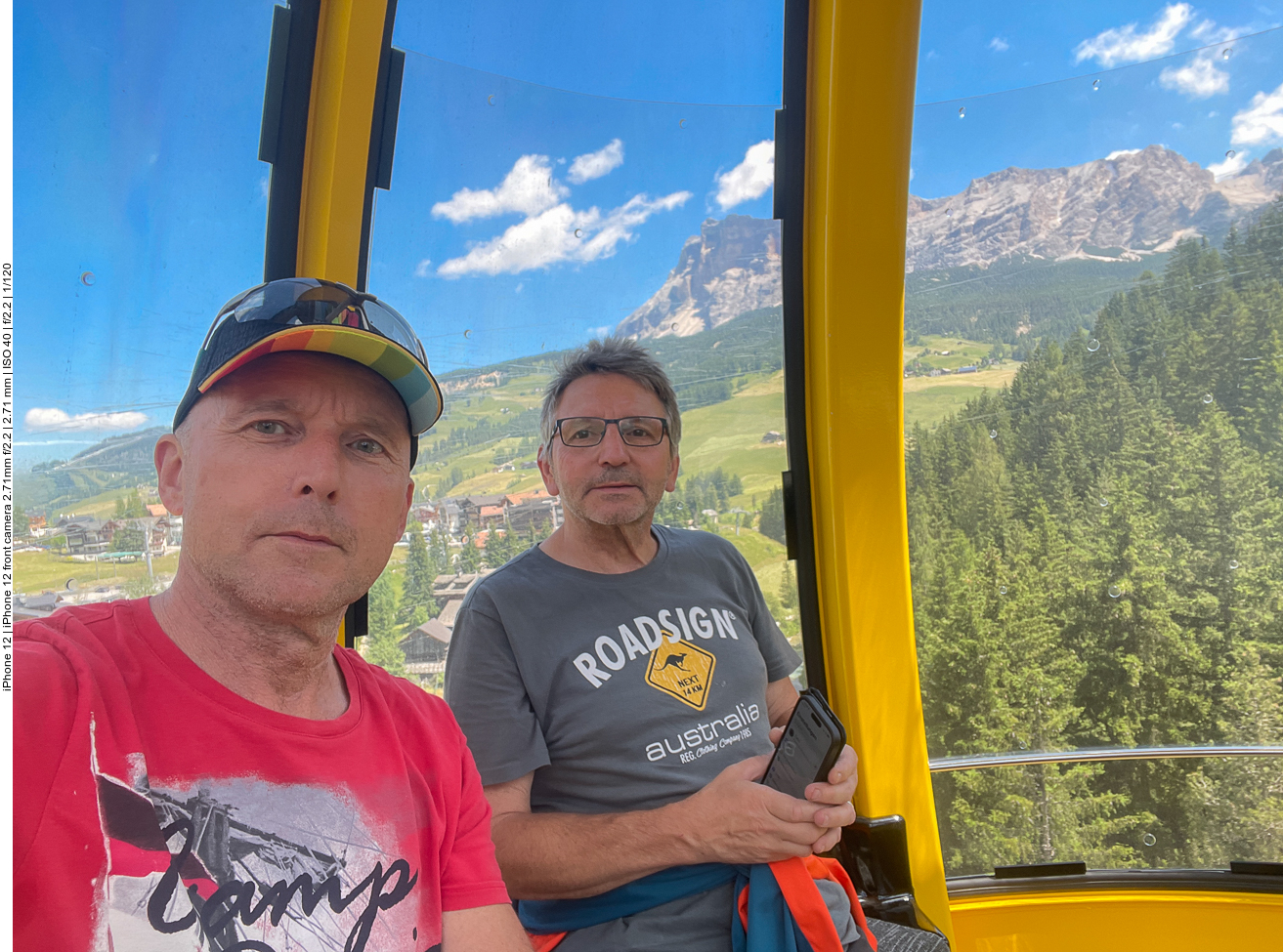 Mit der Seilbahn ersparen wir uns die ersten Höhenmeter 
