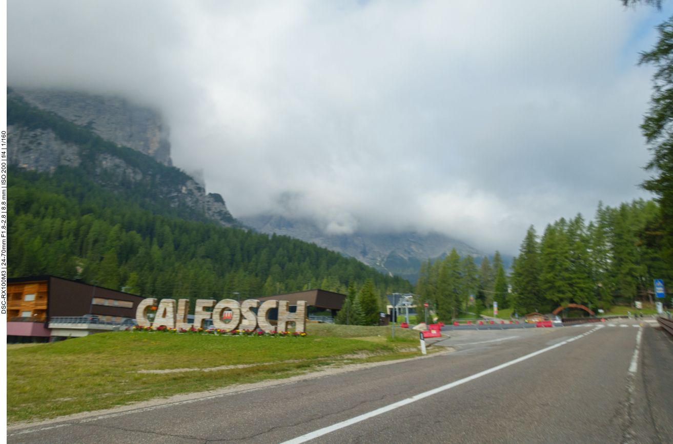 Über Colfosco fahren wir zum Grödner Joch (Passo Gardena) hinauf 