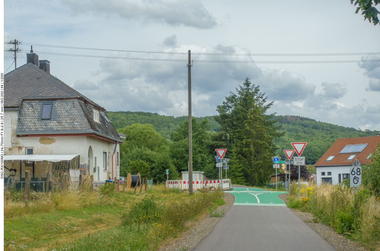 Die Straßenquerungen sind gut abgesichert 