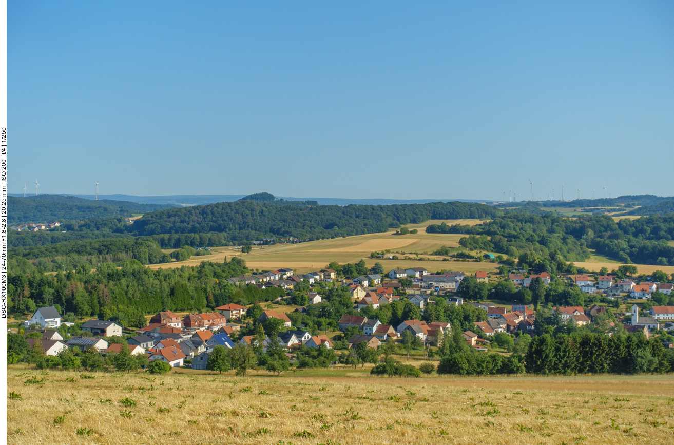 Ortschaft im Tal 