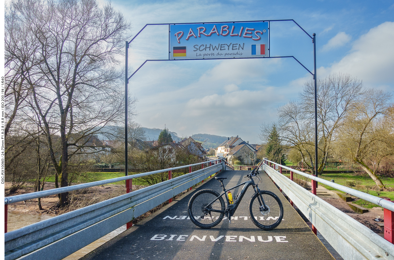 ... überquere ich die Grenze nach Frankreich