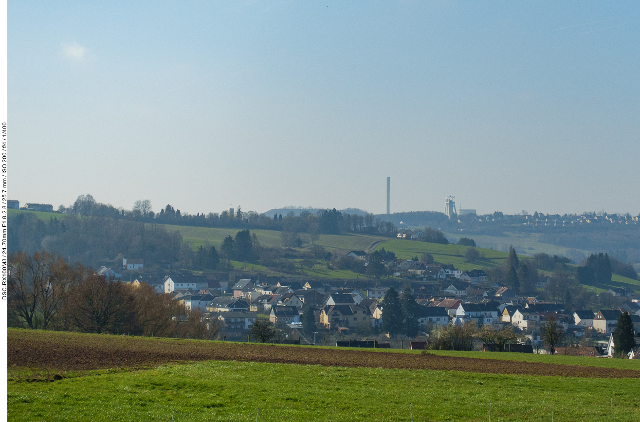 Am Horizont die Grube Göttelborn