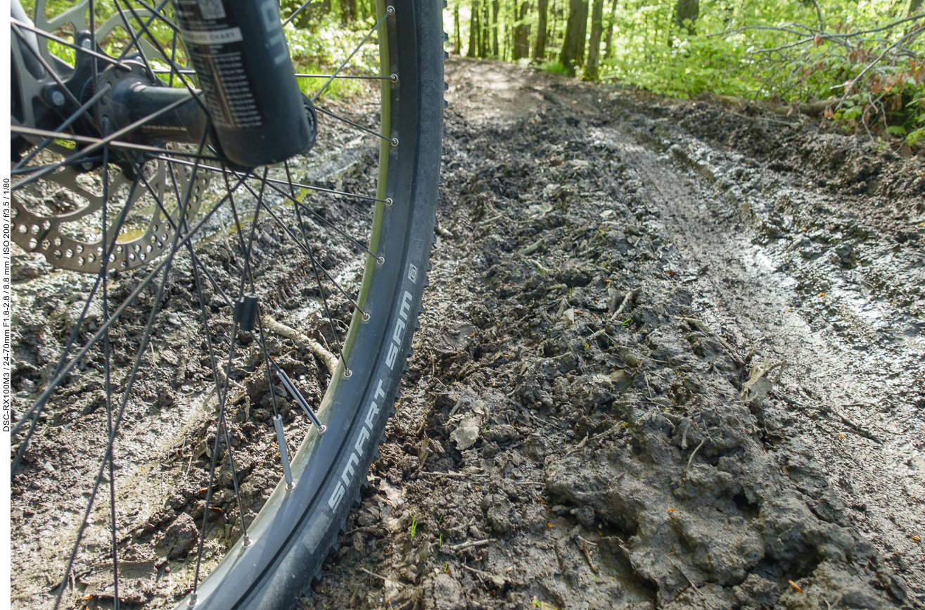 ... und hier fängt die Sauerei an, die schlimmen Stellen habe ich leider nicht abgelichtet :-(