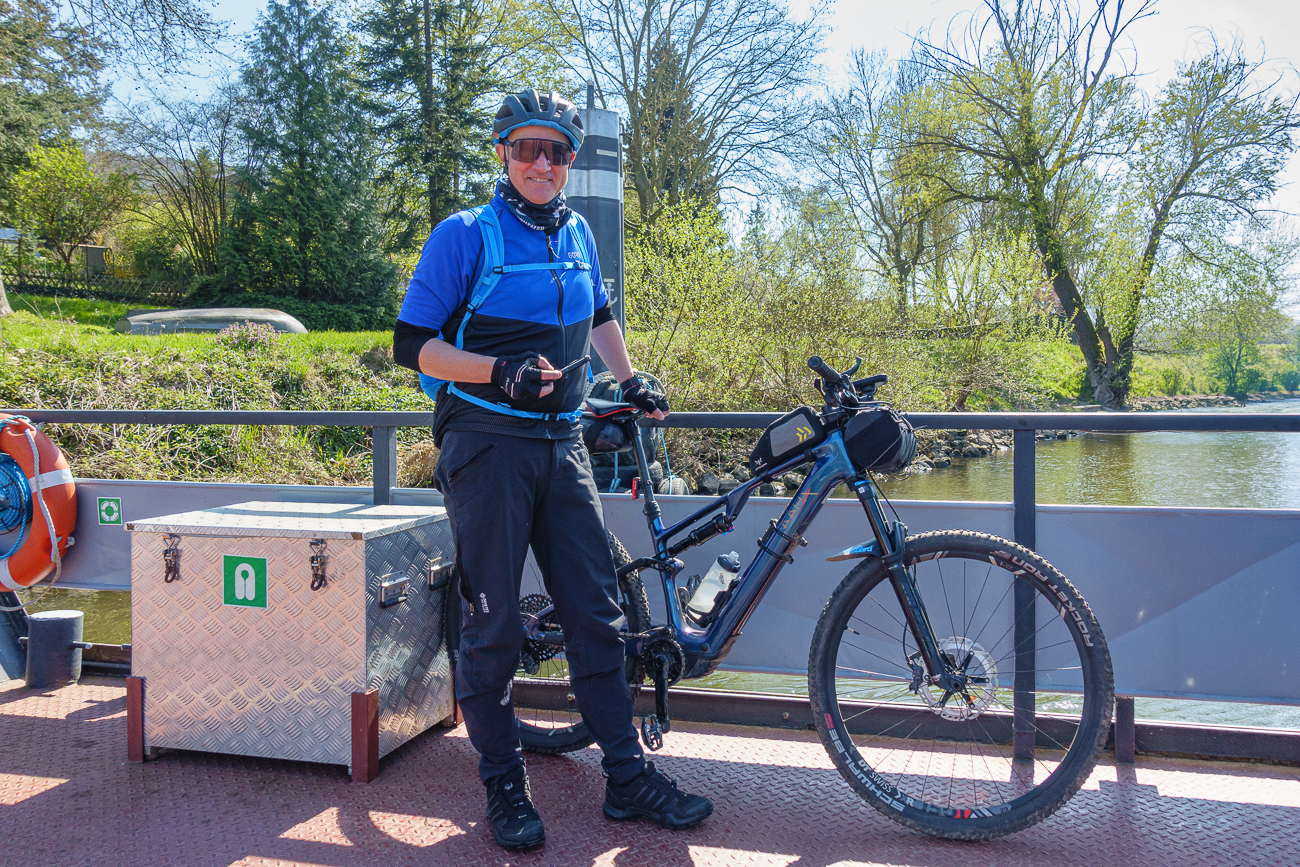 J&uuml;rgen mit seinem Bike