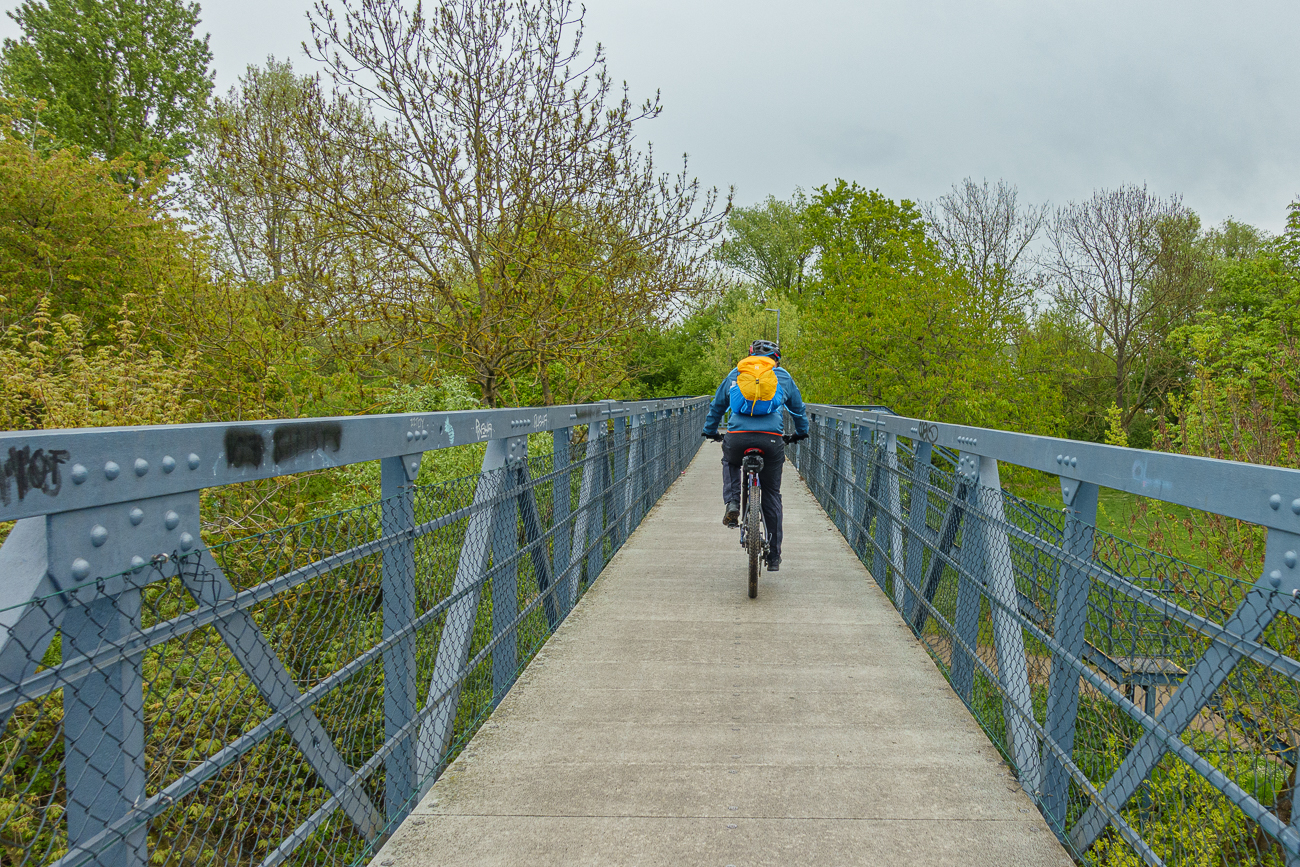 Br&uuml;cke &uuml;ber den Flo&szlig;hafen