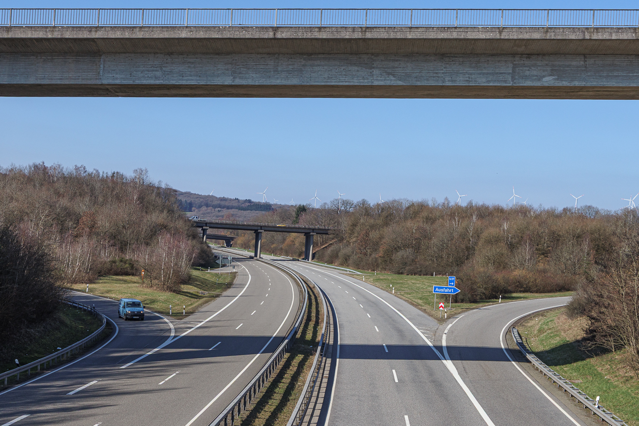 Die A1 bei Nonnweiler wird &uuml;berquert